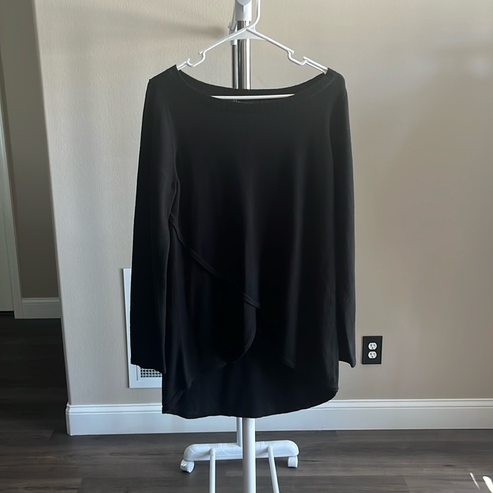 New York and Company women’s Long Sleeve Black Sweater Size M